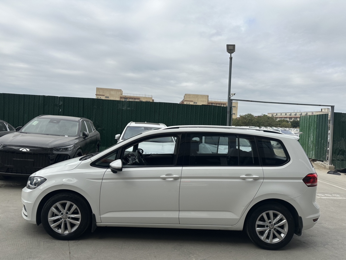 Jetour Touran 2018 car image #2