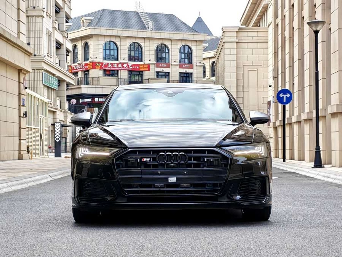 Audi S6 2022 car image #2