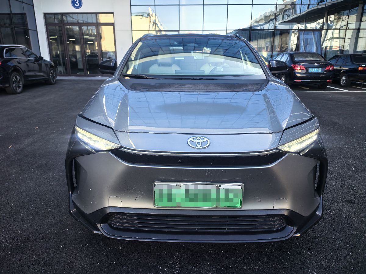 Toyota bZ4X 2022 immagine di auto #2