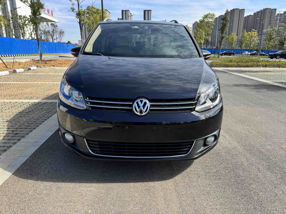 Volkswagen Touran 2015 #2 Volkswagen Touran 2015 car image #2