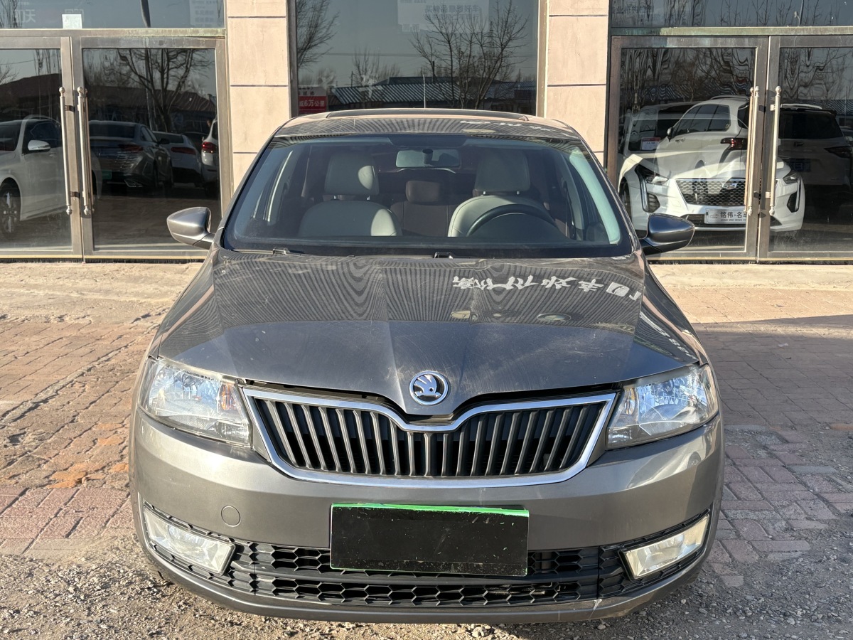 Skoda Rapid 2016 immagine di auto #2