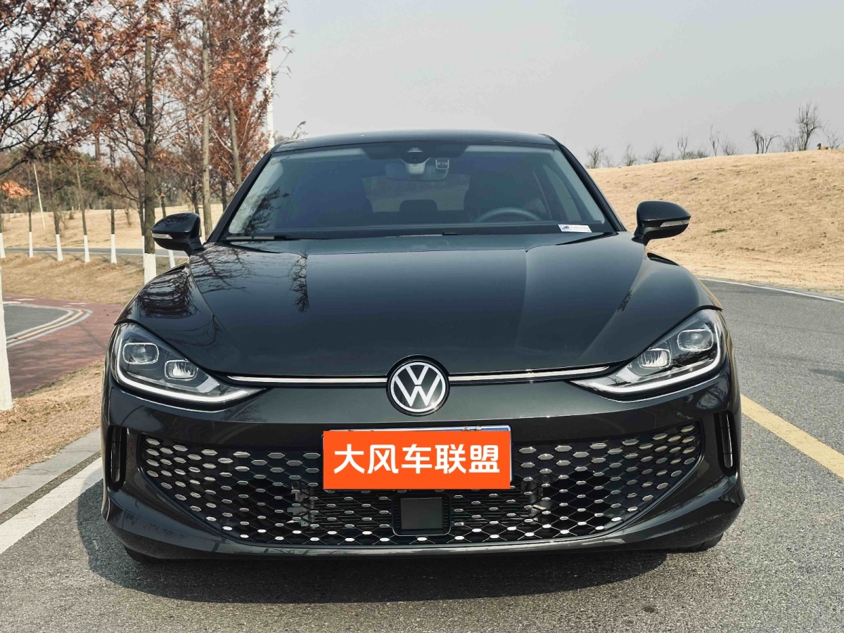 Volkswagen Lamando 2025 immagine di auto #2