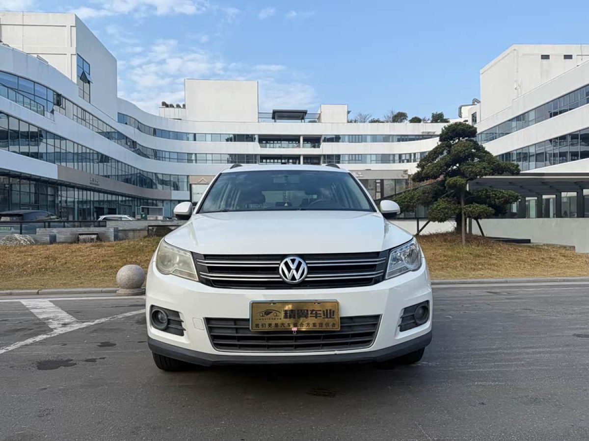 Volkswagen Tiguan 2013 car image #2