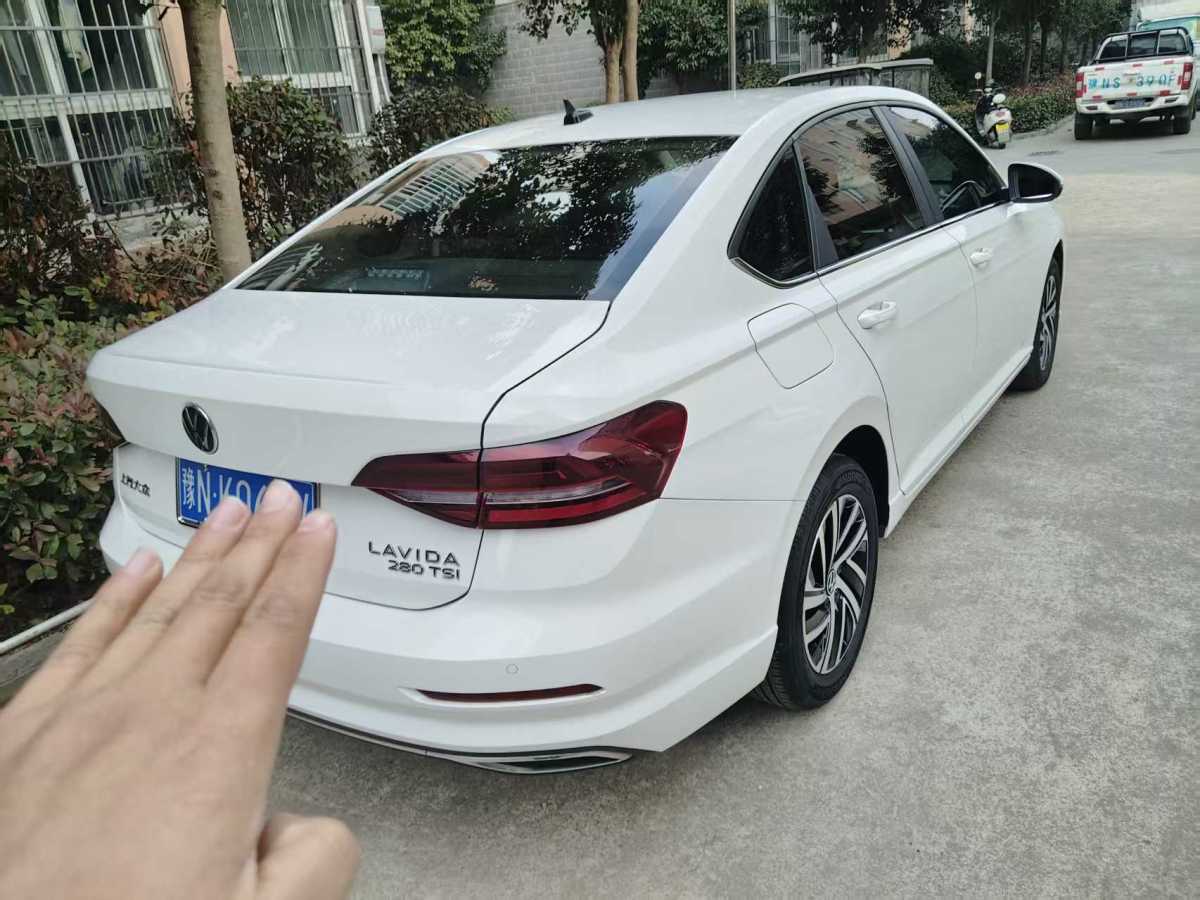 Volkswagen Lavida 2022 car image #2