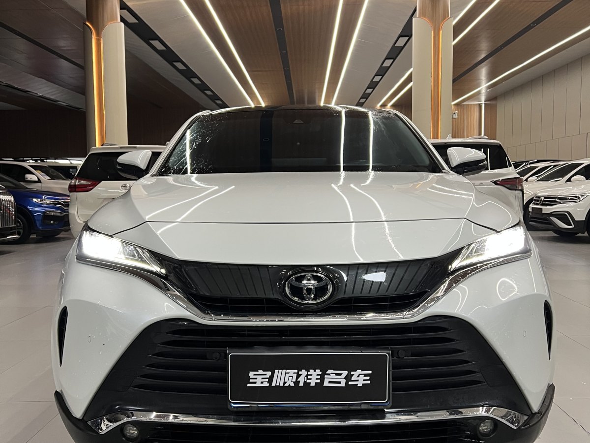 Toyota Harrier 2022 car image #2