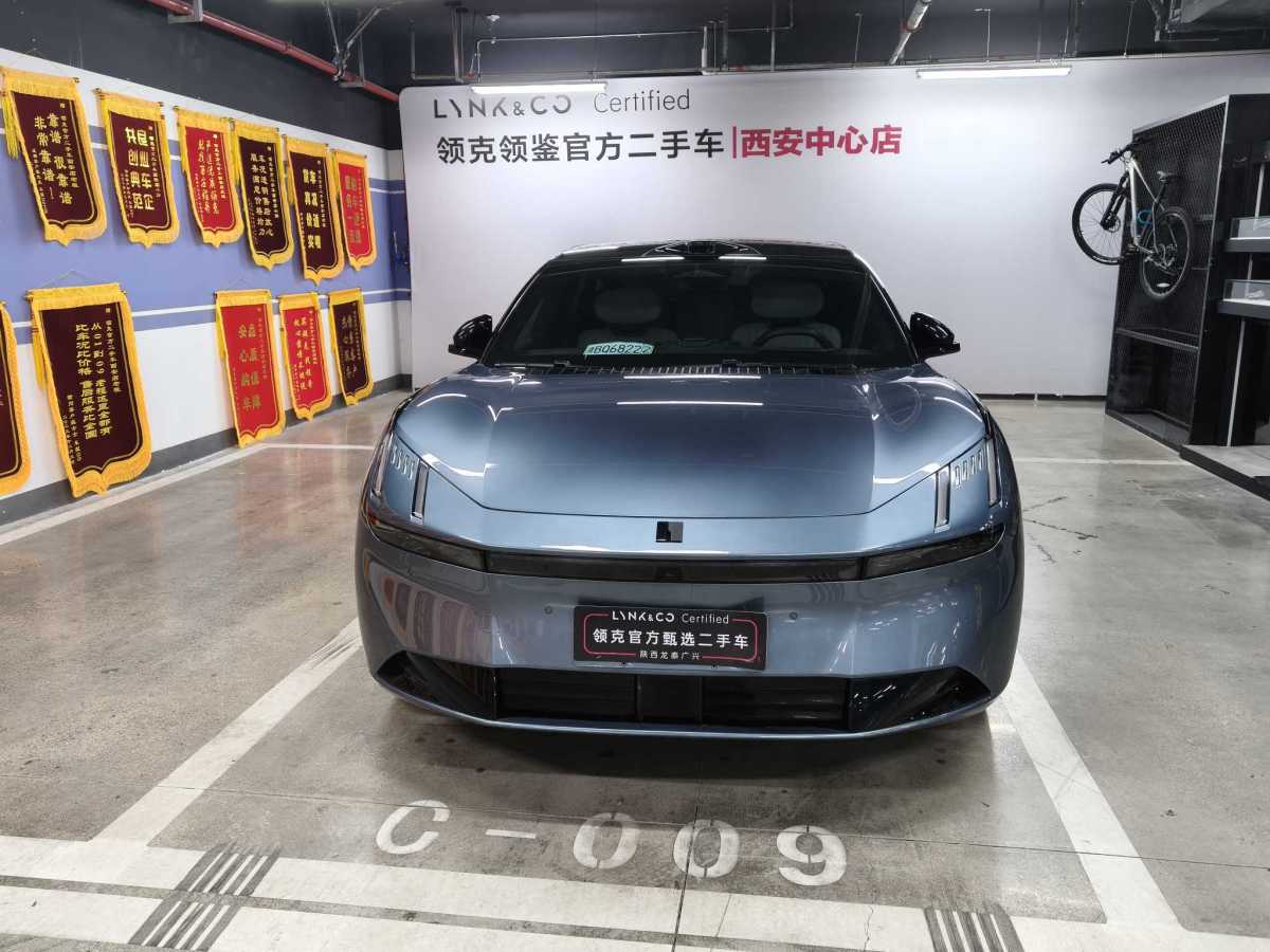 Lynk & Co Z10 2024 car image #2