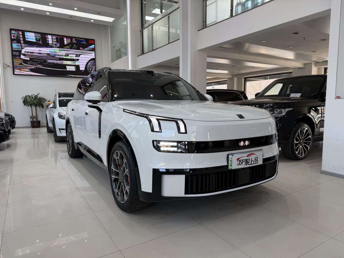 Lynk & Co 900 2025 #2 Lynk & Co 900 2025 car image #2
