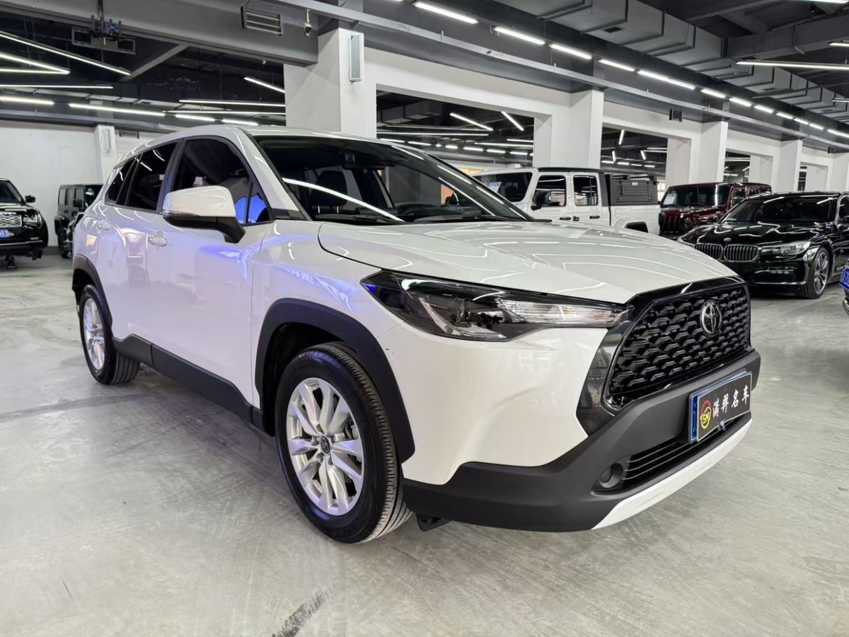 Toyota Corolla Cross 2022 immagine di auto #2