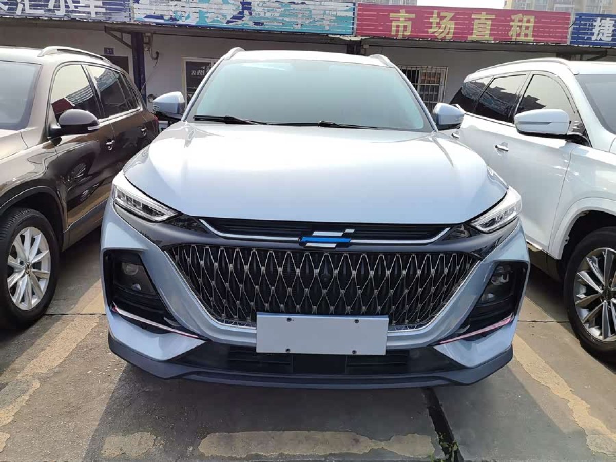 Changan 2022 car image #2