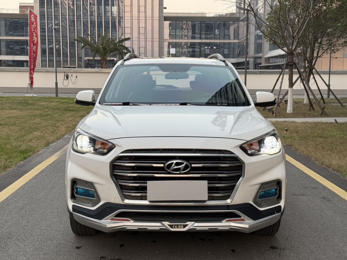 Hyundai ix35 2018 #2 Hyundai ix35 2018 car image #2