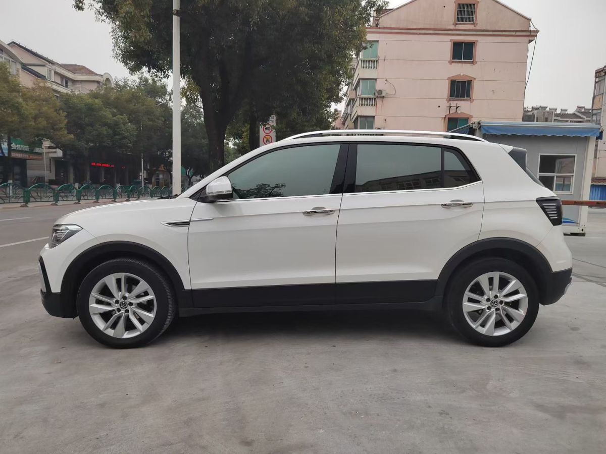 Volkswagen T-Cross 2022 #2 Volkswagen T-Cross 2022 car image #2