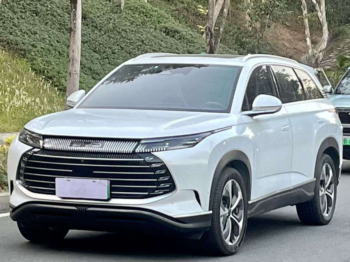 BYD Frigate 07 2024 #2 BYD Frigate 07 2024 car image #2