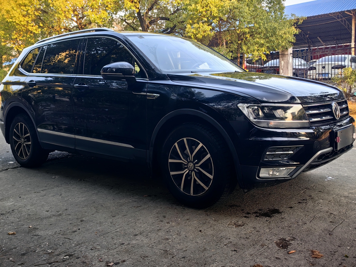 Volkswagen Tiguan X 2018 #2 Volkswagen Tiguan X 2018 car image #2