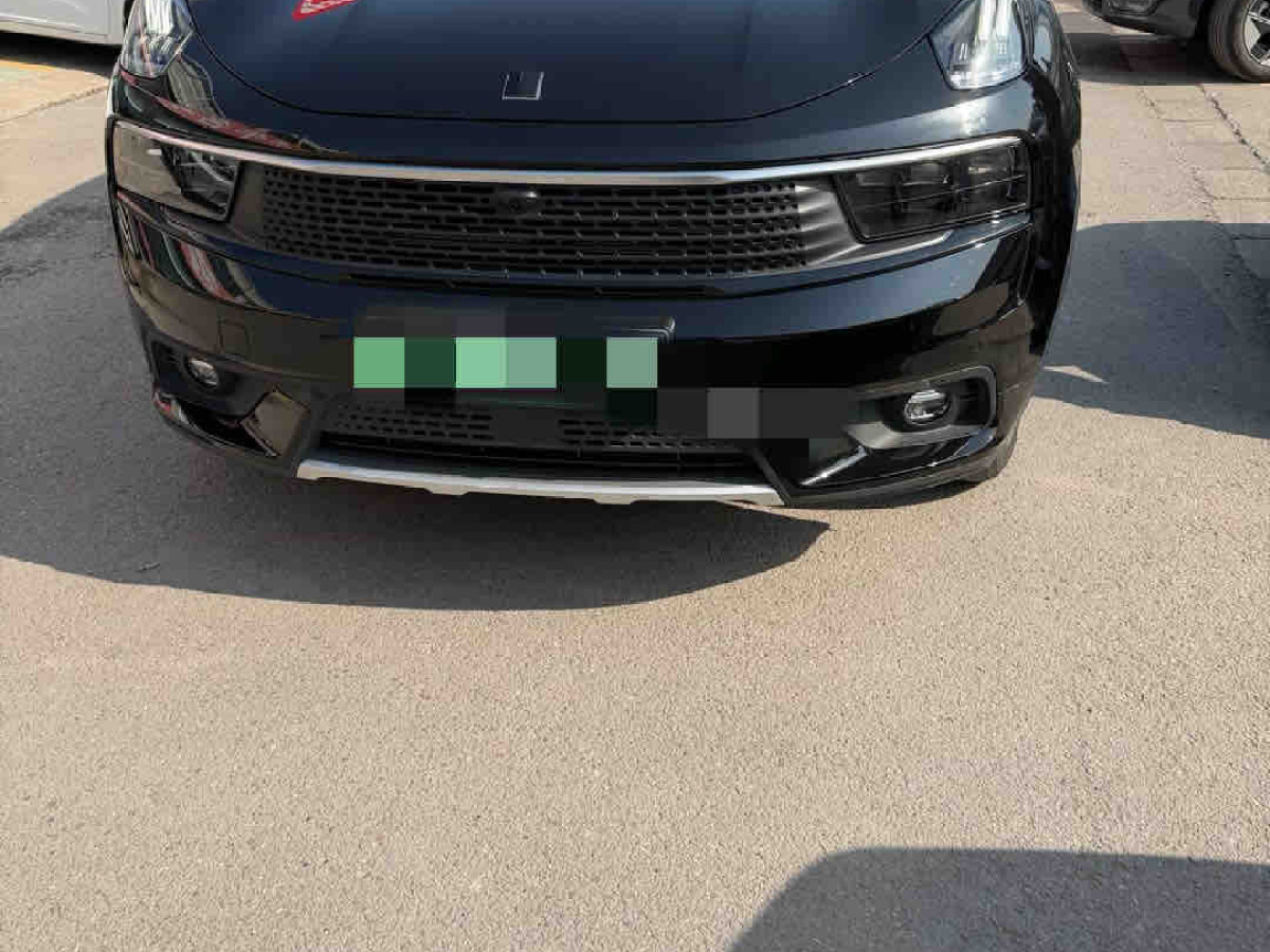 Lynk & Co 01 EM-P 2019 car image #2