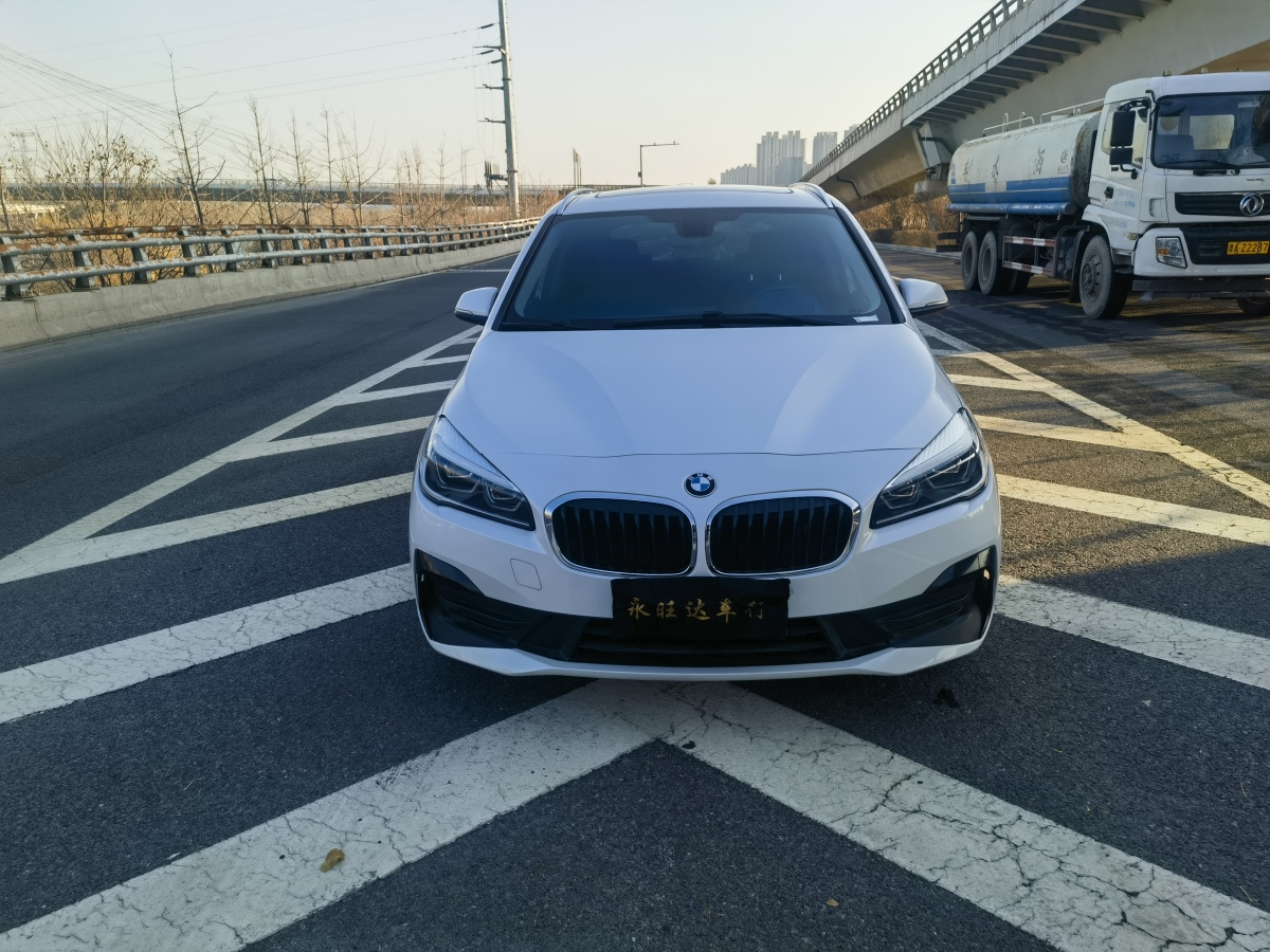 BMW 2 Series Tourer 2019 #2 BMW 2 Series Tourer 2019 immagine di auto #2