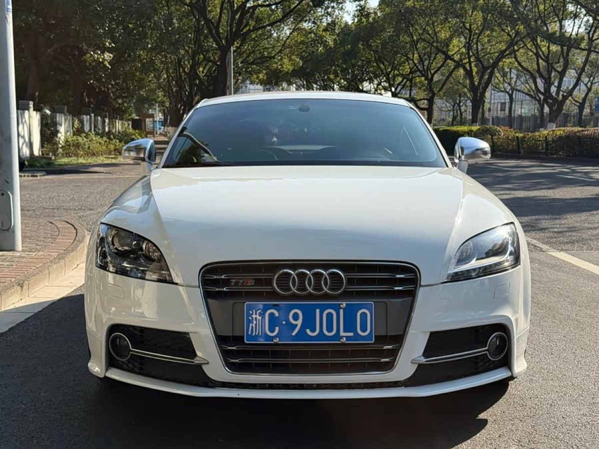 Audi TTS 2014 car image #2