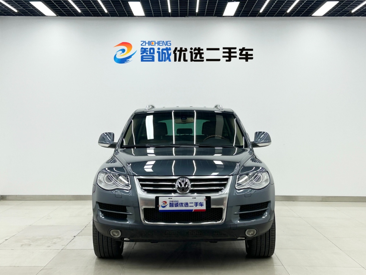 Volkswagen Touareg 2009 car image #2