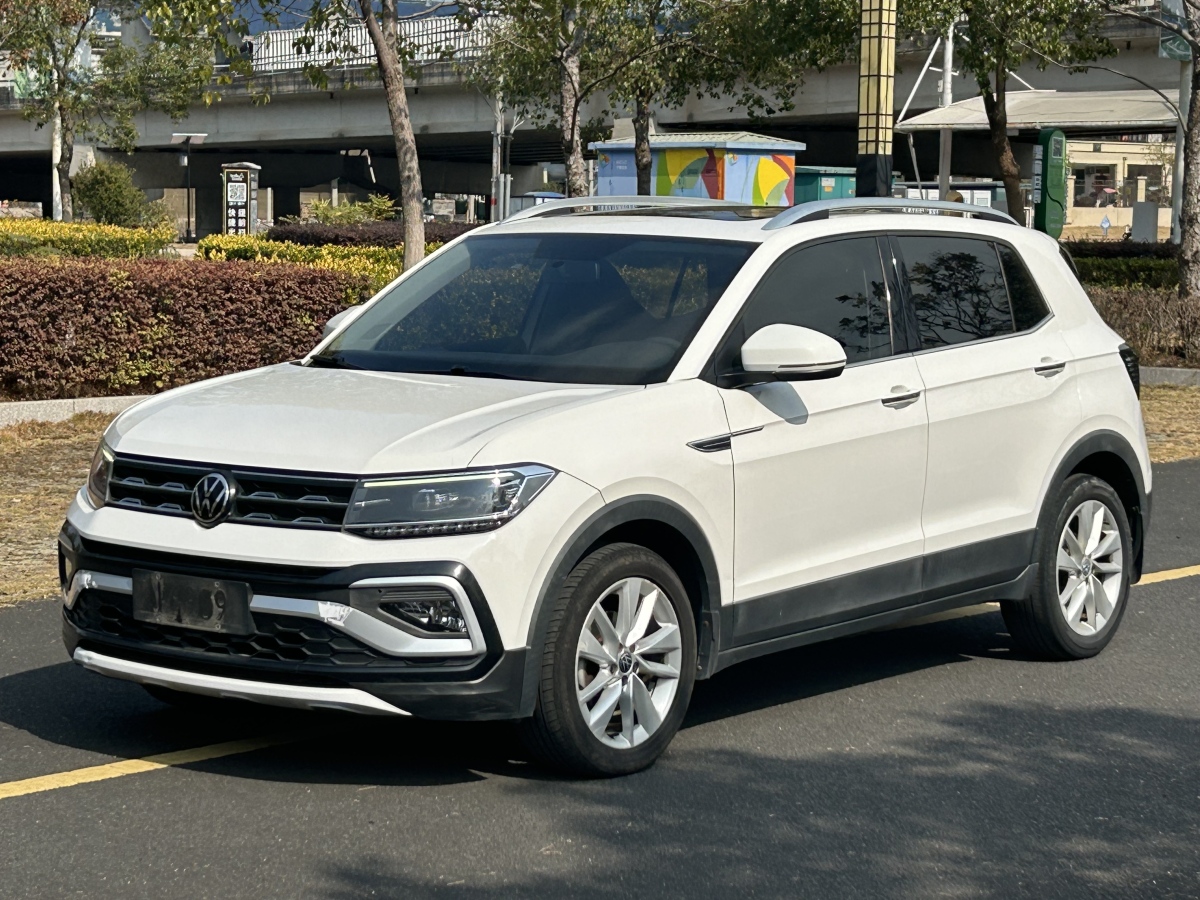 Volkswagen T-Cross 2020 car image #2