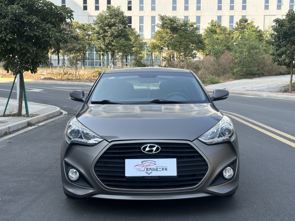 Hyundai 2012 car image #2