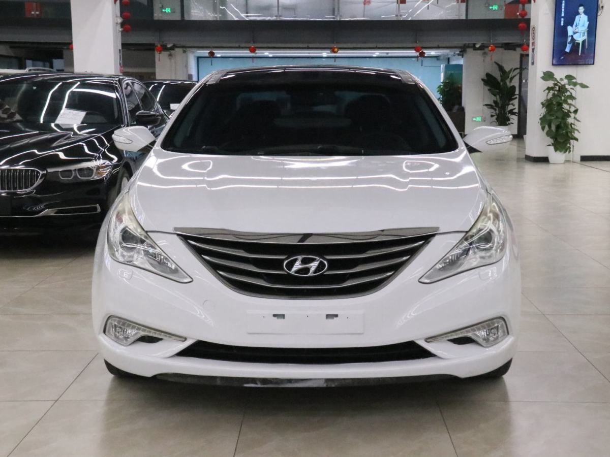 Hyundai Sonata 2013 car image #2