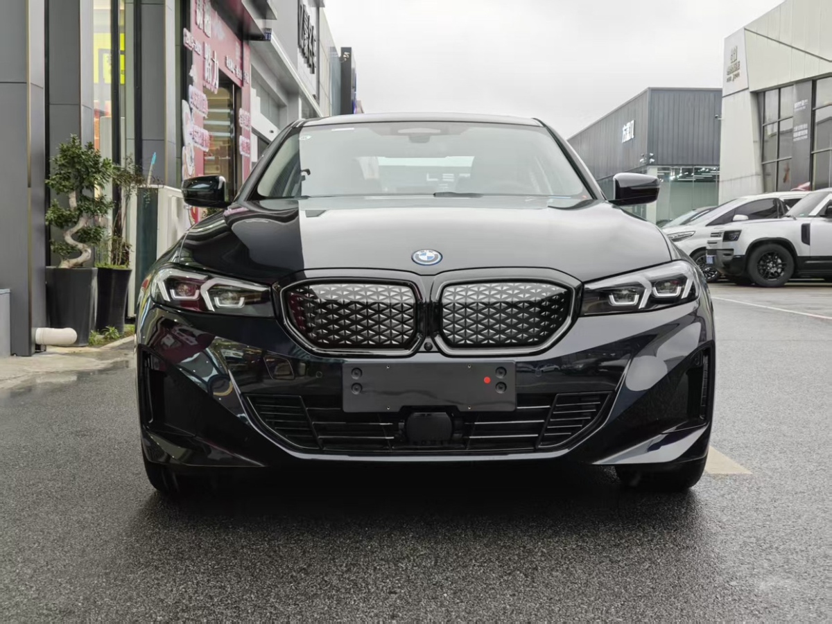 BMW i3 car image #2