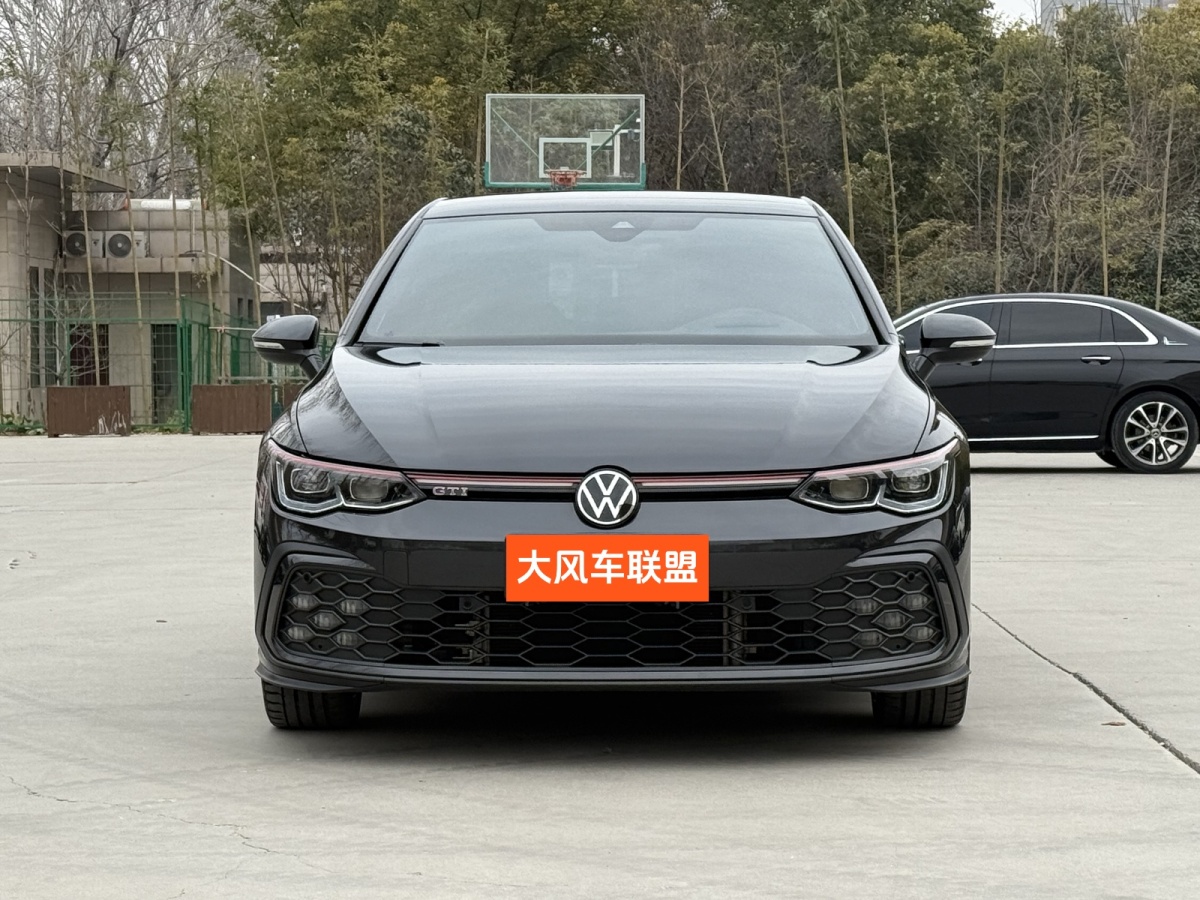 Volkswagen GolfGTI 2022 car image #2