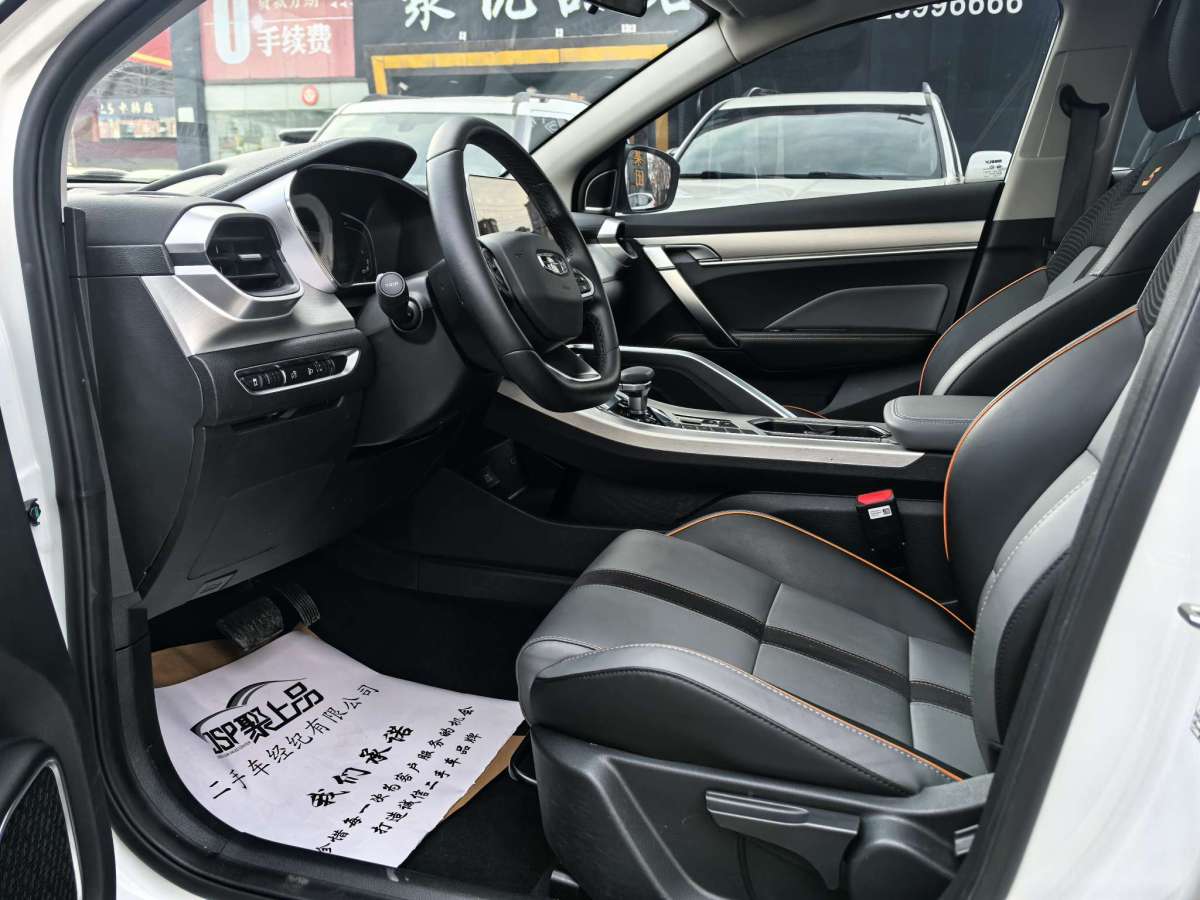 GEELY Coolray 2023 #2 GEELY Coolray 2023 car image #2