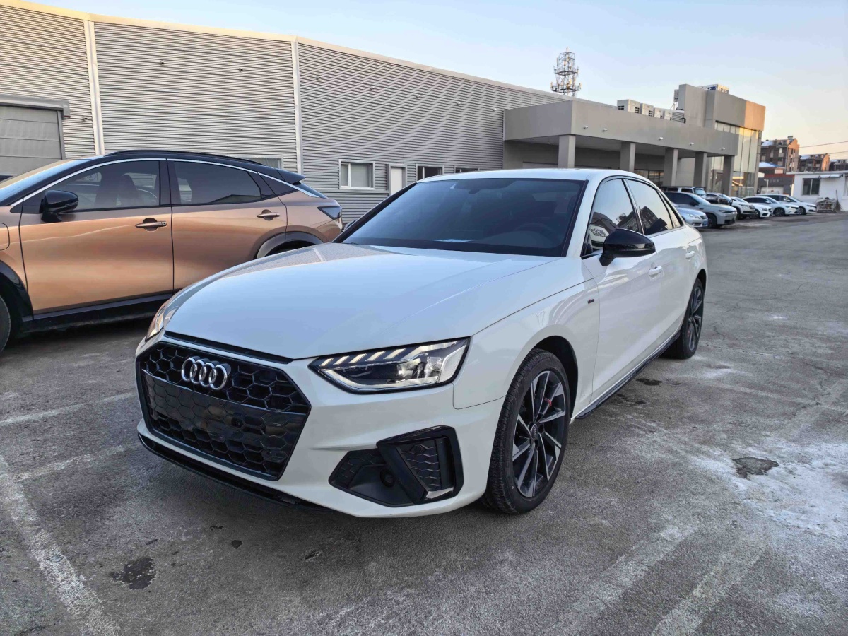 Audi 2023 immagine di auto #2