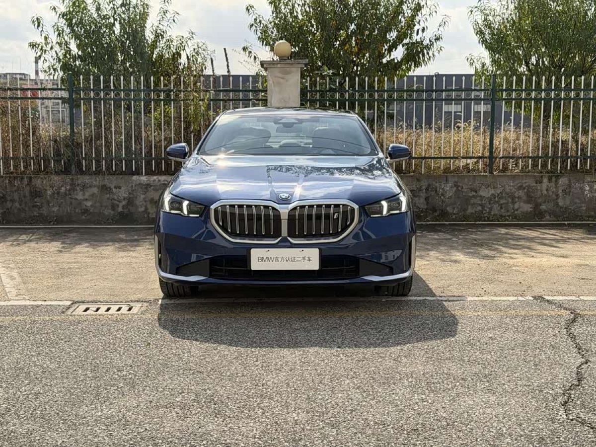 BMW i5 2024 #2 BMW i5 2024 car image #2