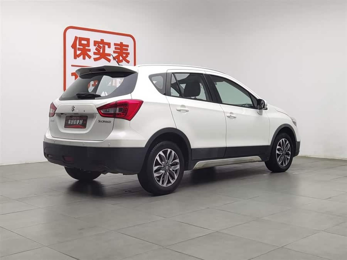 Suzuki SX4 S-CROSS 2018 imagem de carro #2