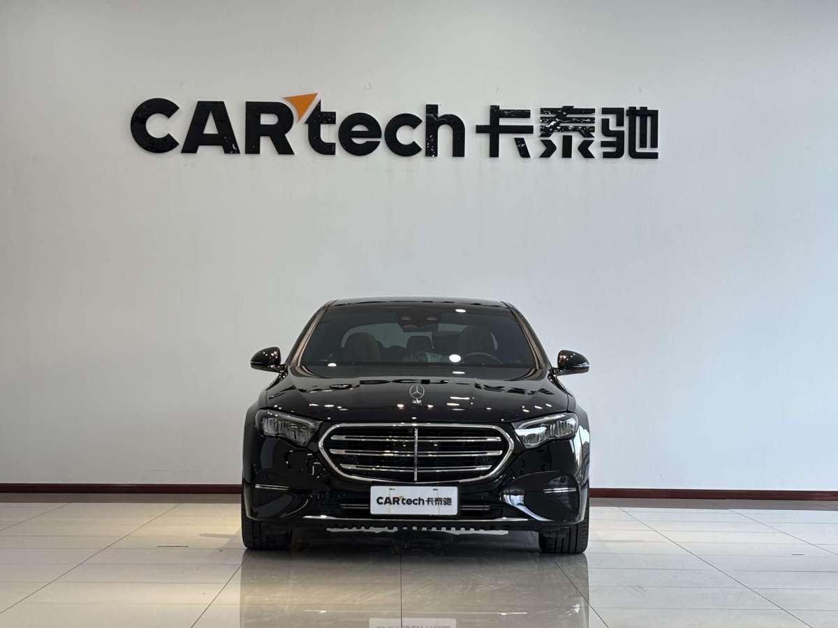 Mercedes-Benz E Class 2024 car image #2