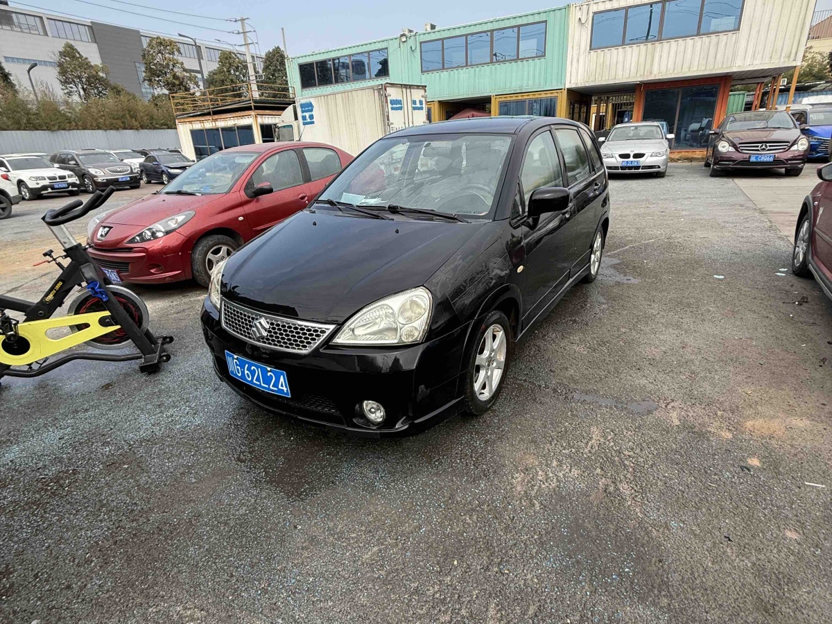 Suzuki Liana 2011 image de voiture #2