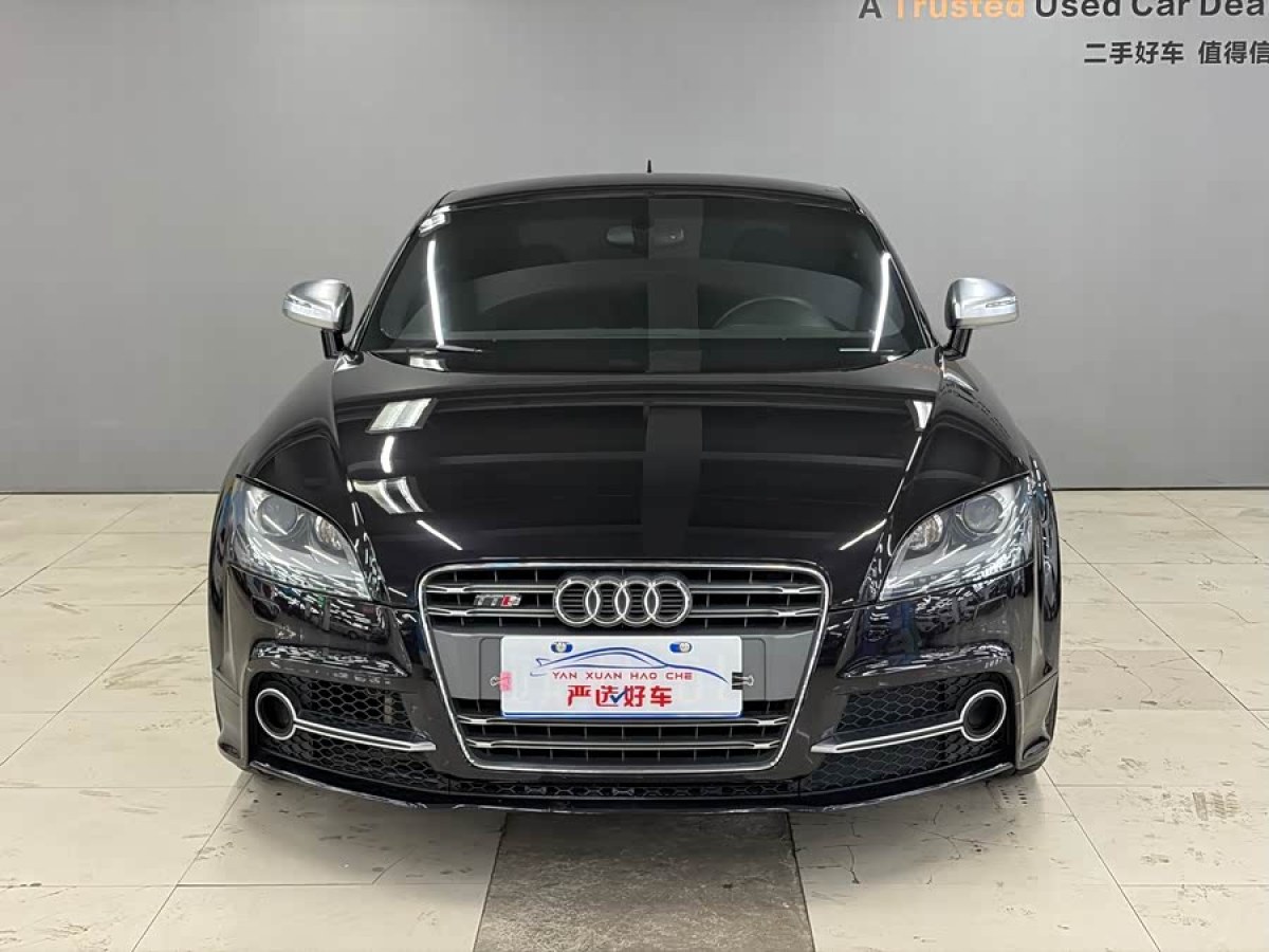 Audi TTS 2011 car image #2