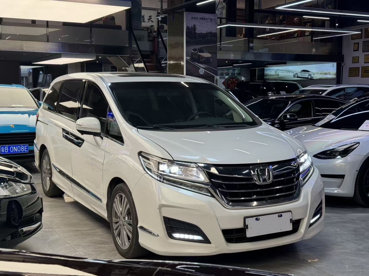 Honda Elysion 2018 #2 Honda Elysion 2018 car image #2