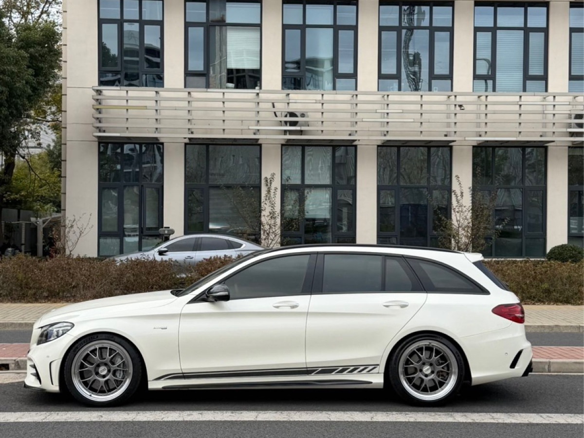 Mercedes-Benz C AMG 2021 #2 Mercedes-Benz C AMG 2021 صورة سيارة #2