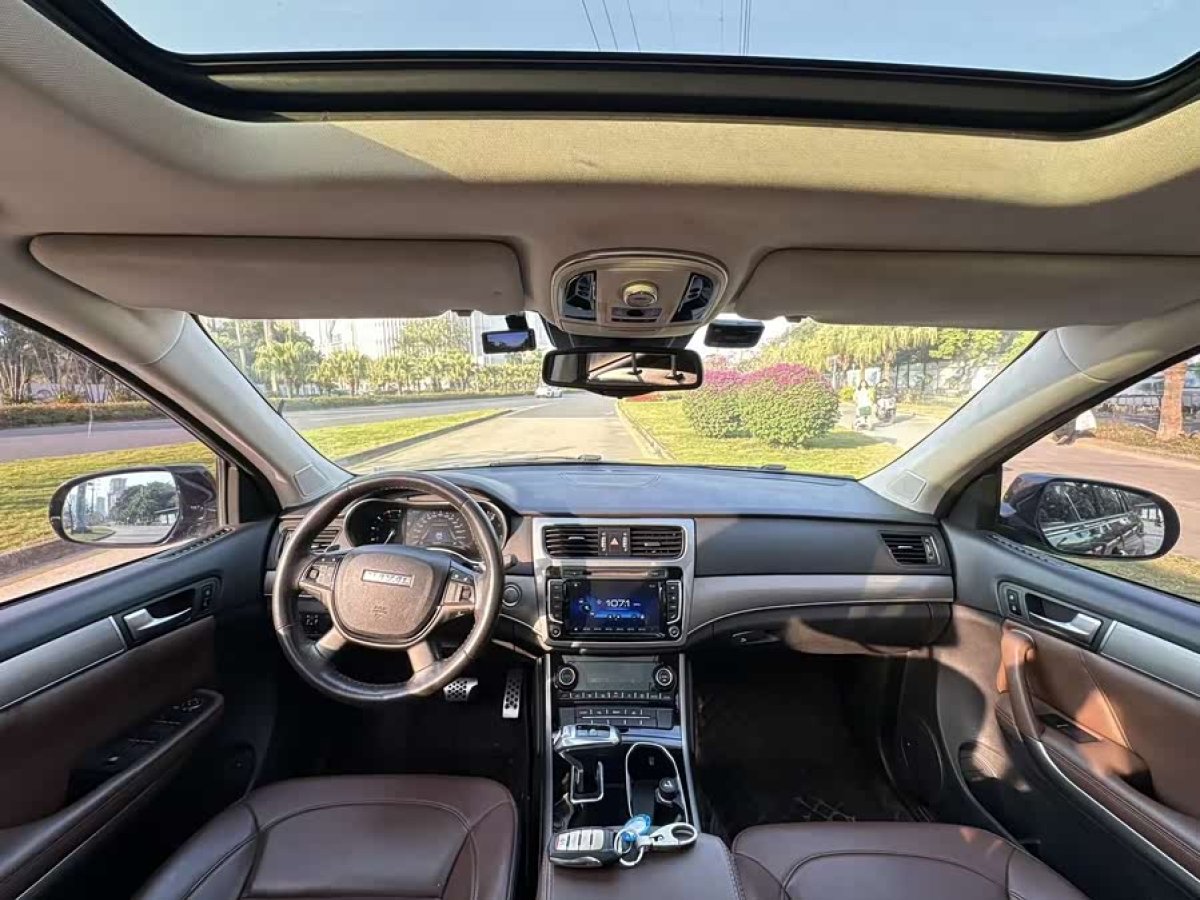 Haval H8 2017 car image #2