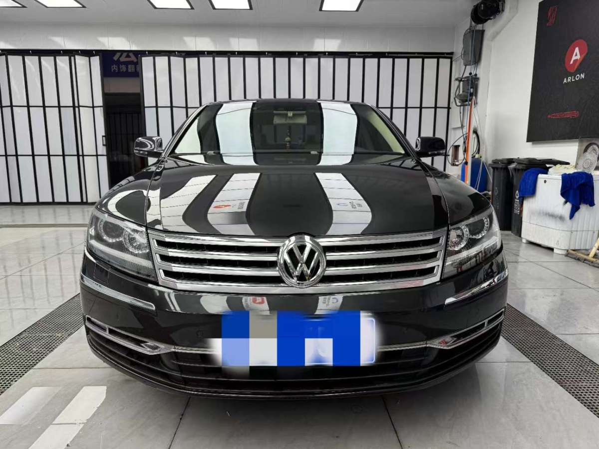 Volkswagen Pheaton 2013 car image #2