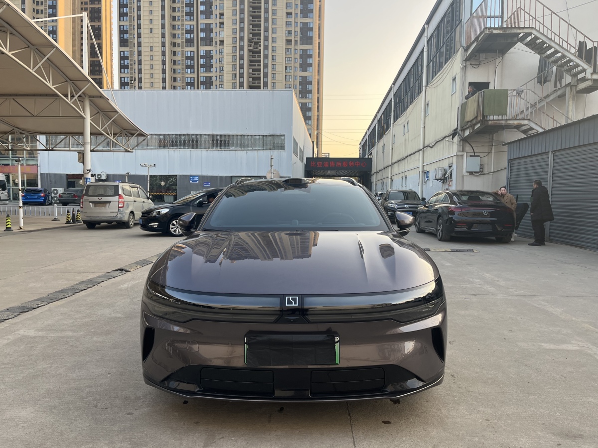 极氪 极氪007GT 2025 汽车图片 #2