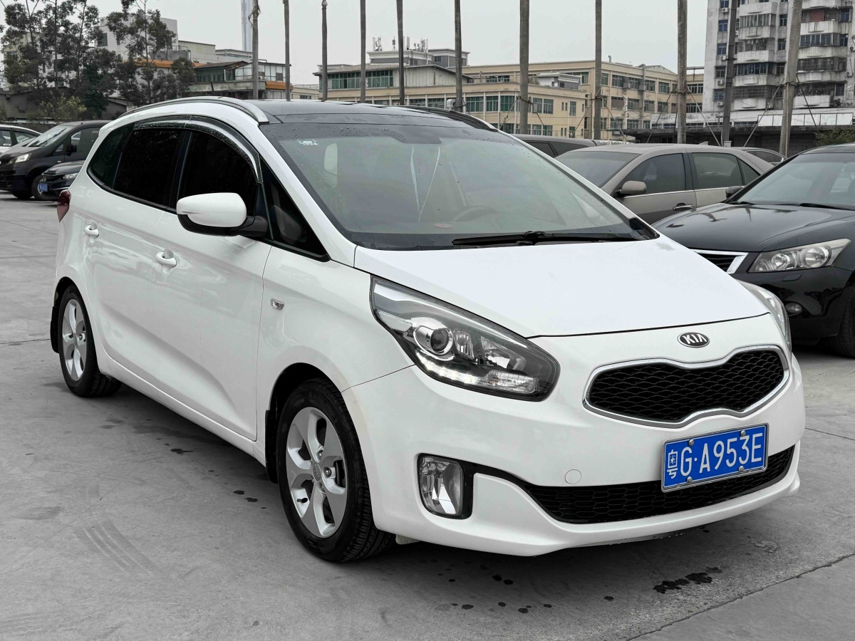 Kia Carens 2013 immagine di auto #2