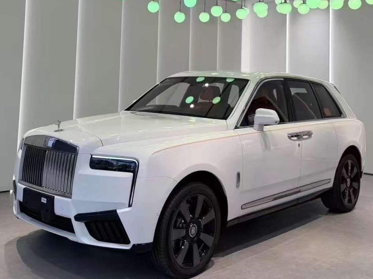 Rolls-Royce Cullinan #2 Rolls-Royce Cullinan car image #2