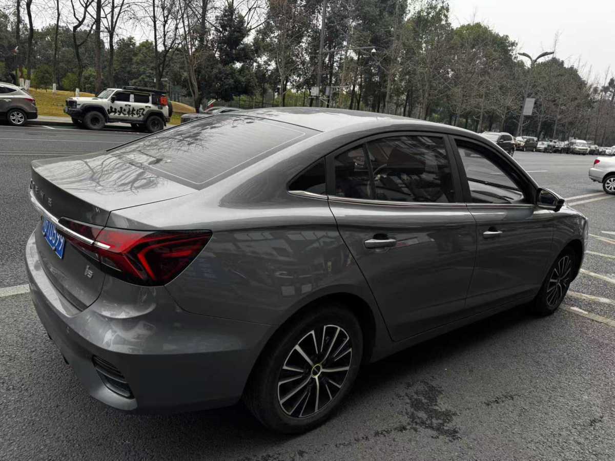 荣威 荣威i5 2022 汽车图片 #2