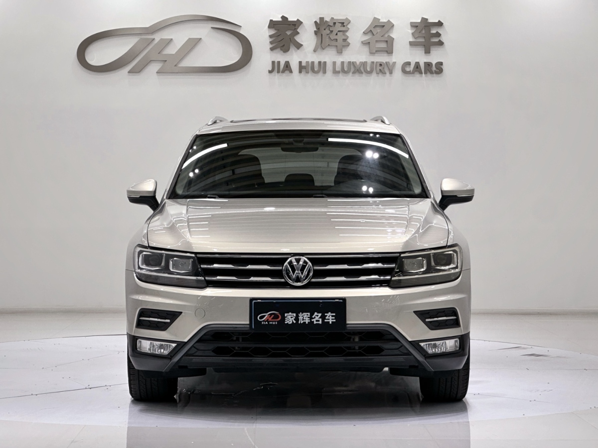 Volkswagen Tiguan L 2017 #2 Volkswagen Tiguan L 2017 car image #2