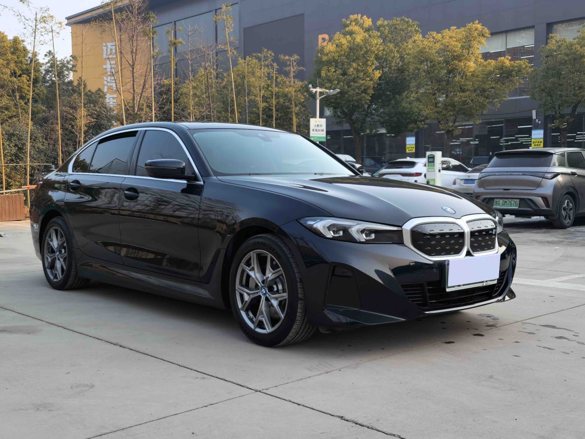 BMW i3 2023 car image #2