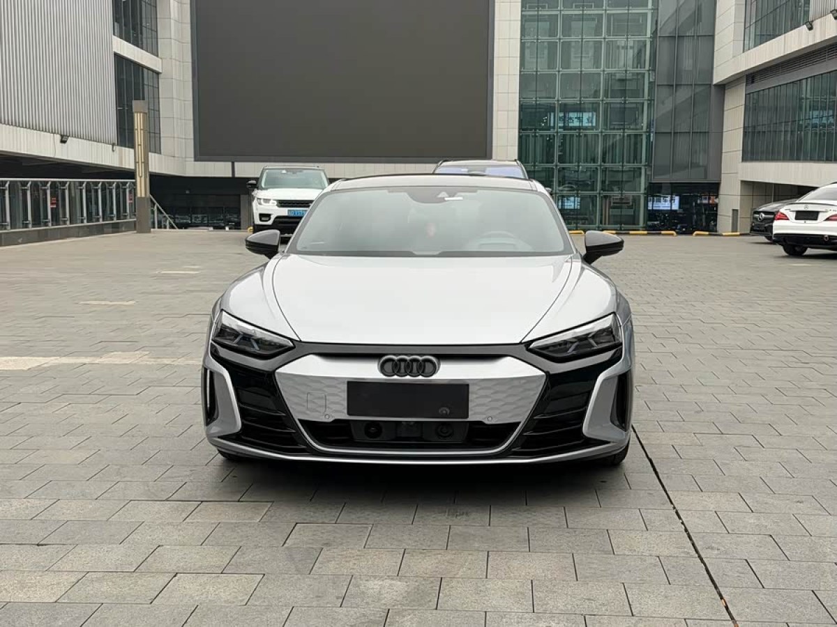 Audi 2023 car image #2