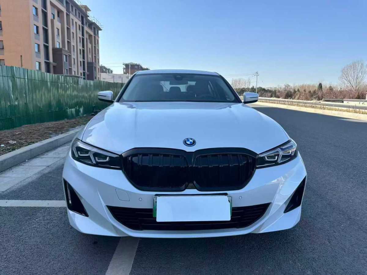 BMW i3 2023 car image #2