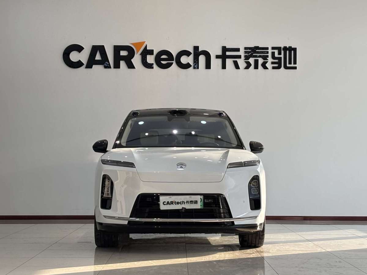 NIO ES8 2025 #2 NIO ES8 2025 car image #2