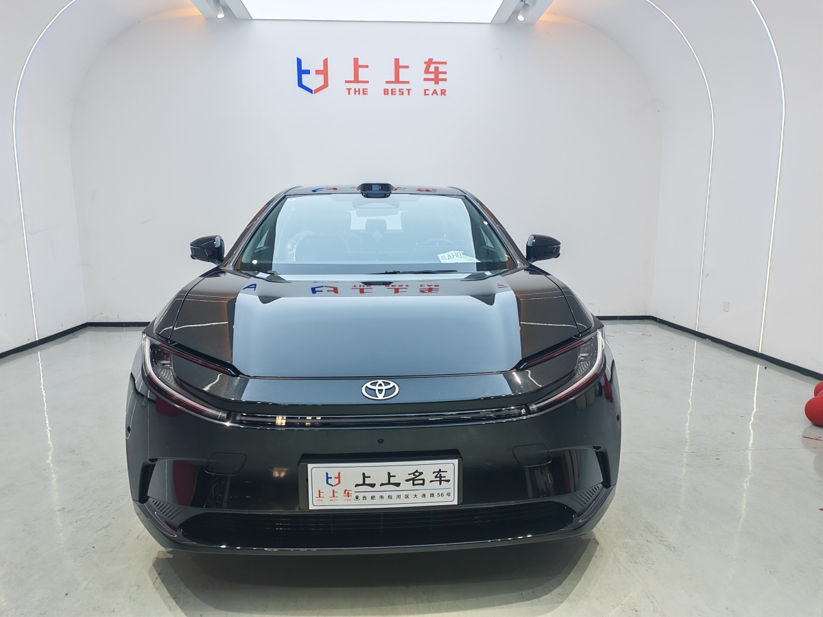 Toyota bZ5 2025 car image #2