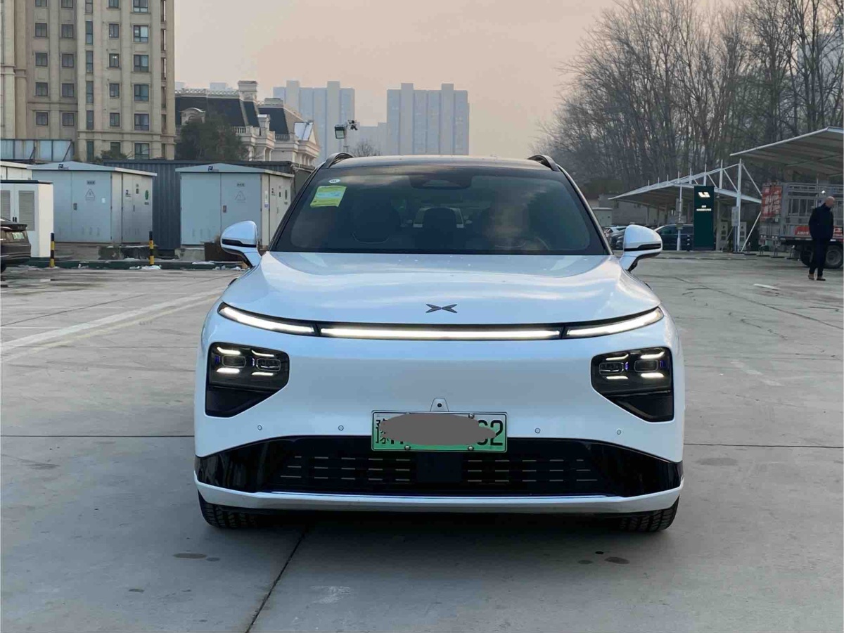Xpeng G9 2025 immagine di auto #2