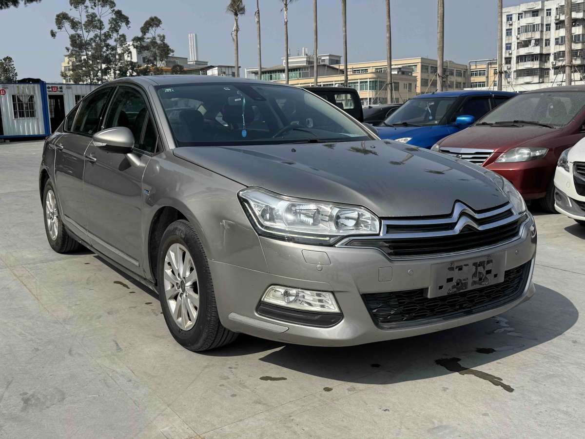 Citroen C5 2015 car image #2