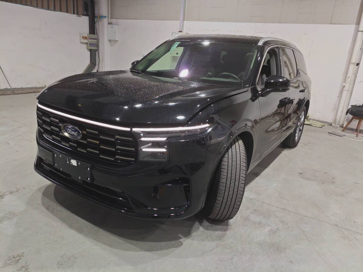 Ford Edge 2023 imagen de coche #2